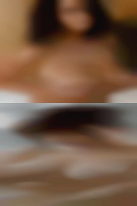 Do swingers mild swinging wives eat pussy!